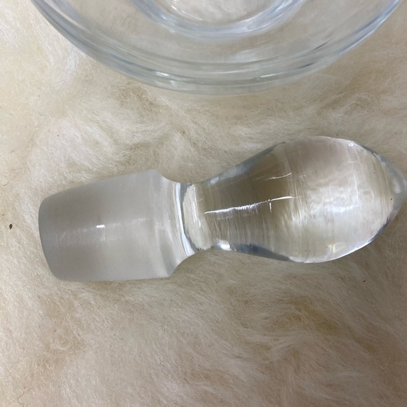 Oil and Vinegar Glass Bottle - Picture 5 of 5